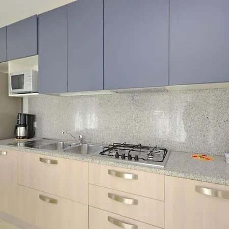 Mare-4 By Interhome شقة