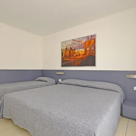 Mare-4 By Interhome * Λινιάνο Σαμπιαντόρο